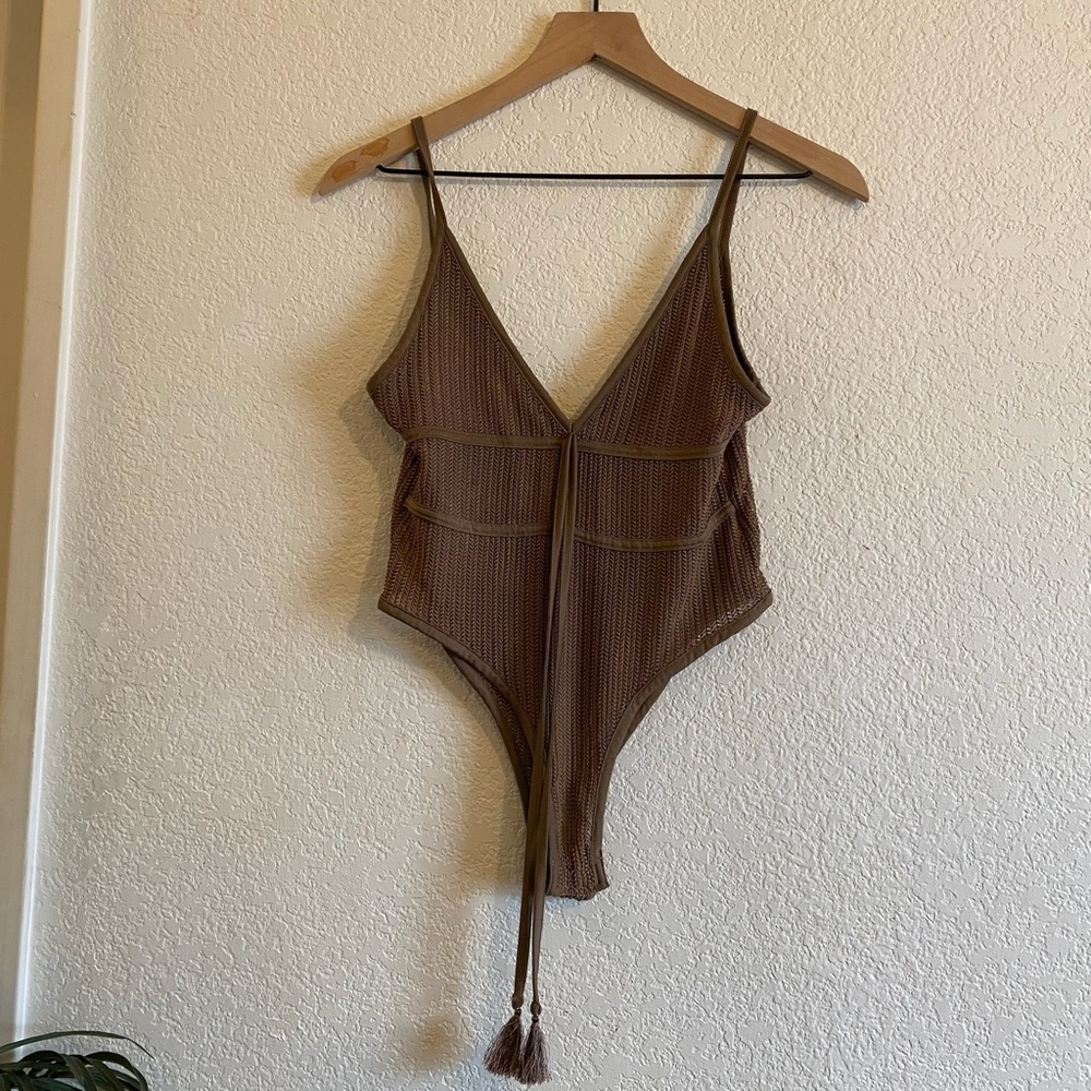 Fashion Nova Top bodysuit in perfect condition. Size:S